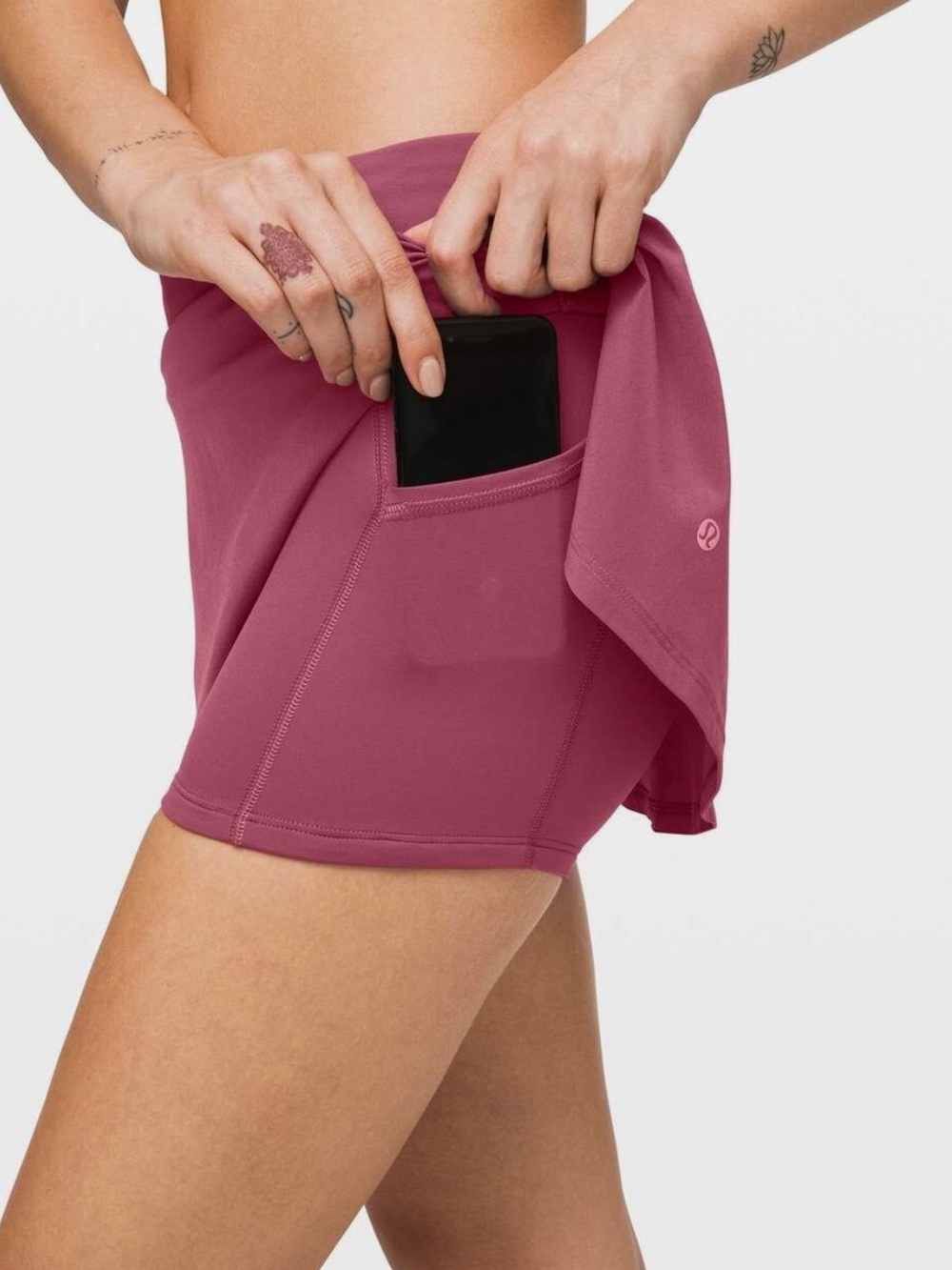 RUC LULULEMON PLAY OFF THE PLEATS Plumful Pink Tennis Skirt Skort Shorts Sz 8
